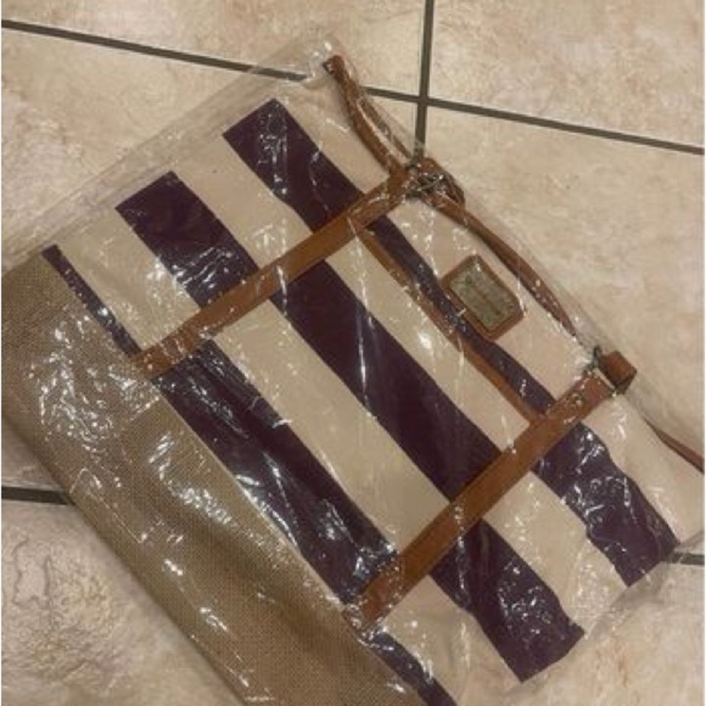 Younique beach tote new in package - Picture 3 of 3